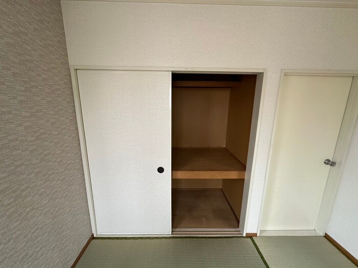 物件内観写真15　(収納)