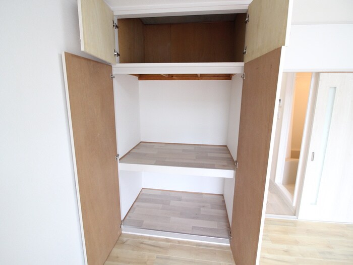 物件内観写真11　(収納)