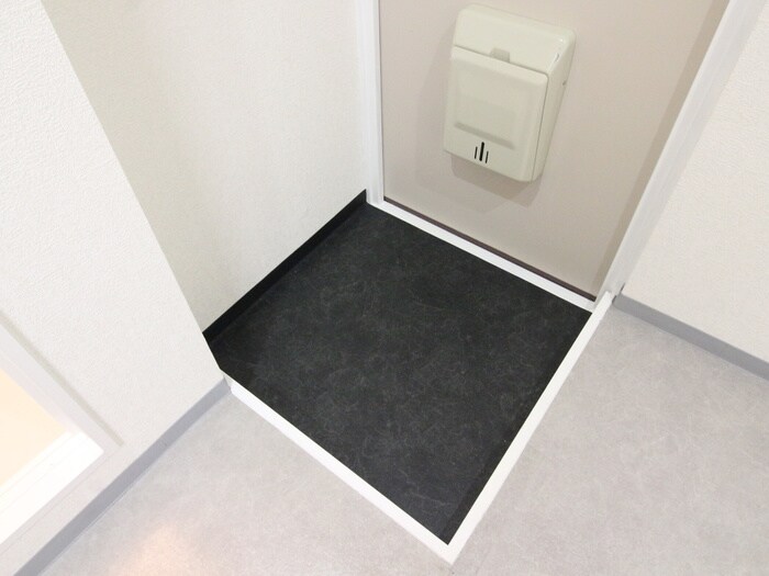 物件内観写真13　(玄関)