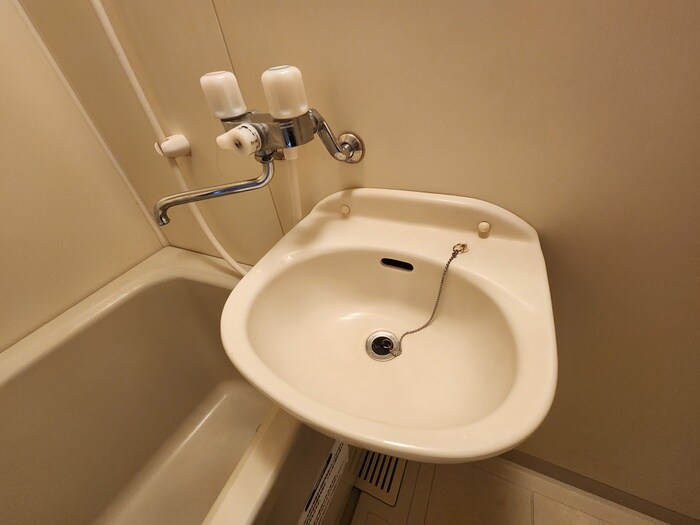 物件内観写真13　(洗面)