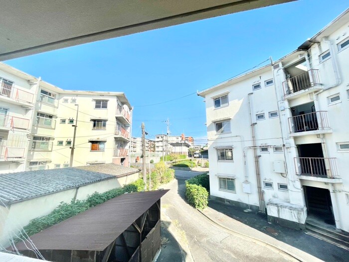 物件内観写真22　(室内からの展望)