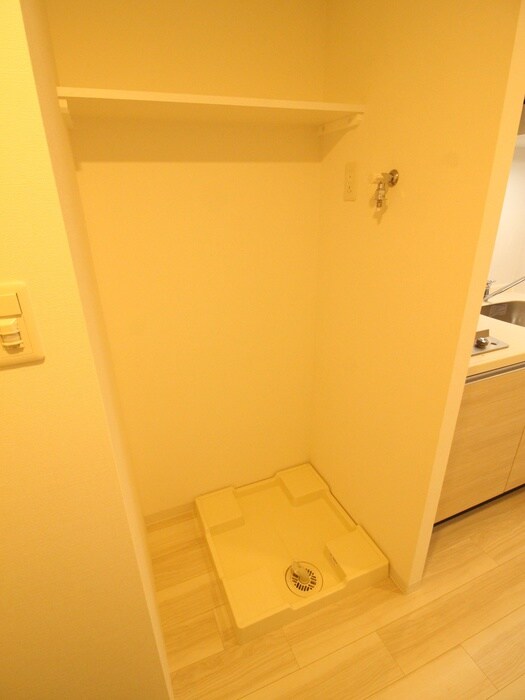 物件内観写真9　(洗濯機置場)