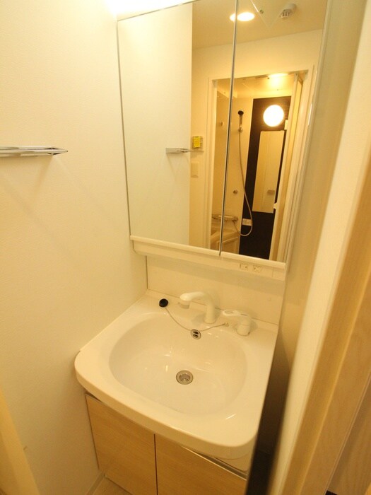 物件内観写真10　(洗面)