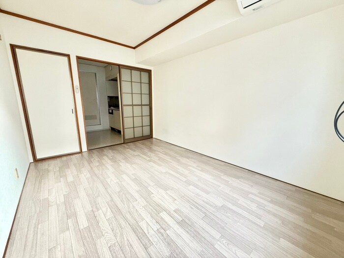 物件内観写真18　(居室)