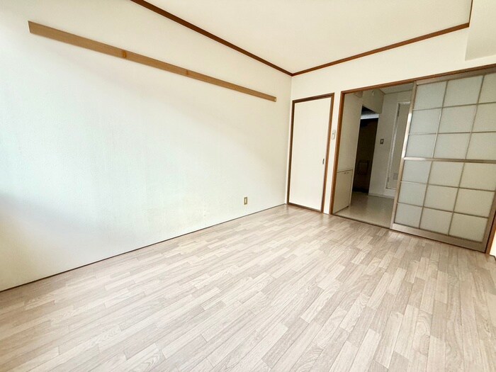 物件内観写真19　(居室)