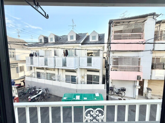 物件内観写真22　(室内からの展望)