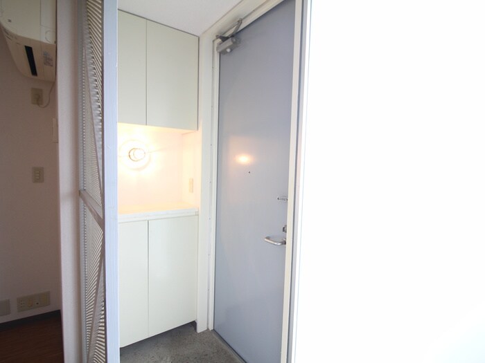 物件内観写真21　(玄関)
