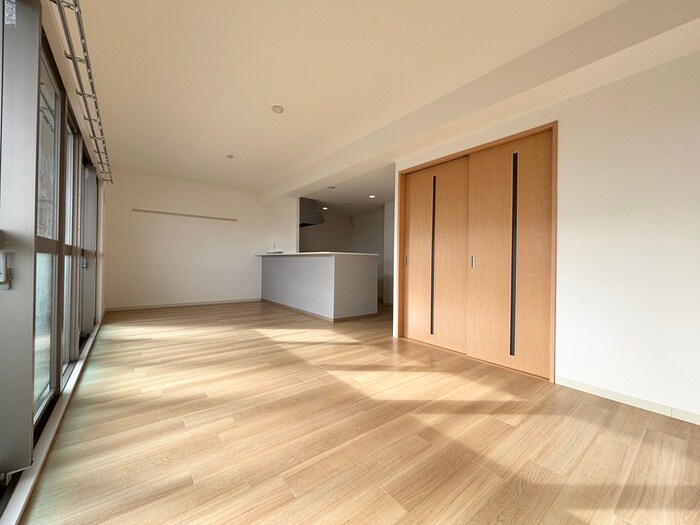 物件内観写真8　(居室)