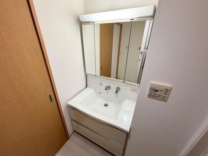 物件内観写真15　(洗面)