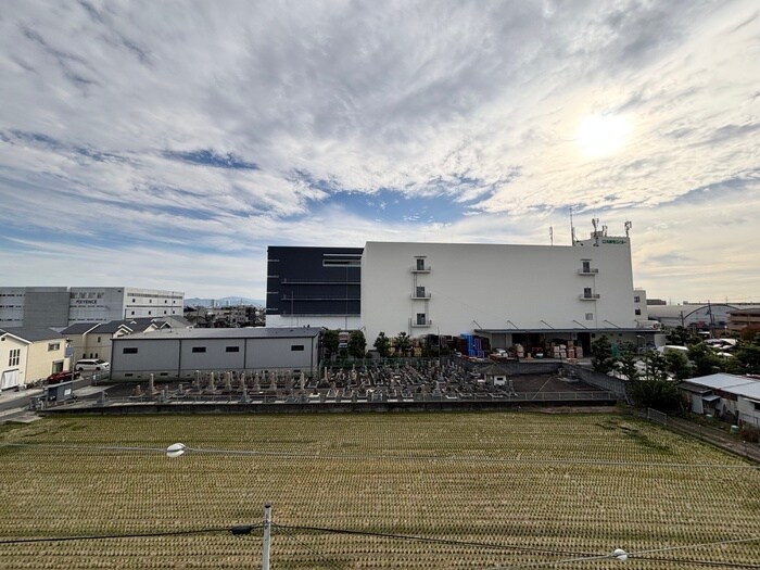 物件内観写真21　(室内からの展望)