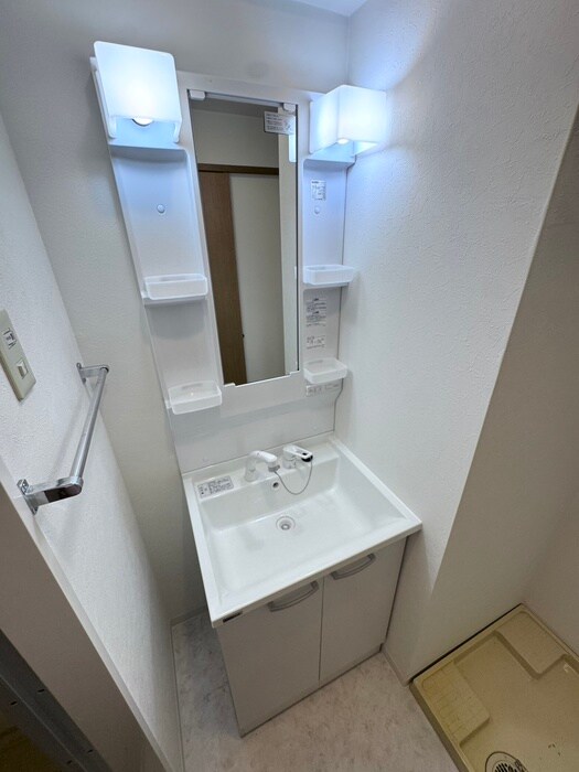 物件内観写真12　(洗面)