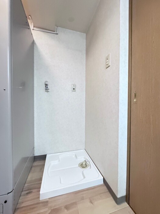 物件内観写真14　(洗濯機置場)