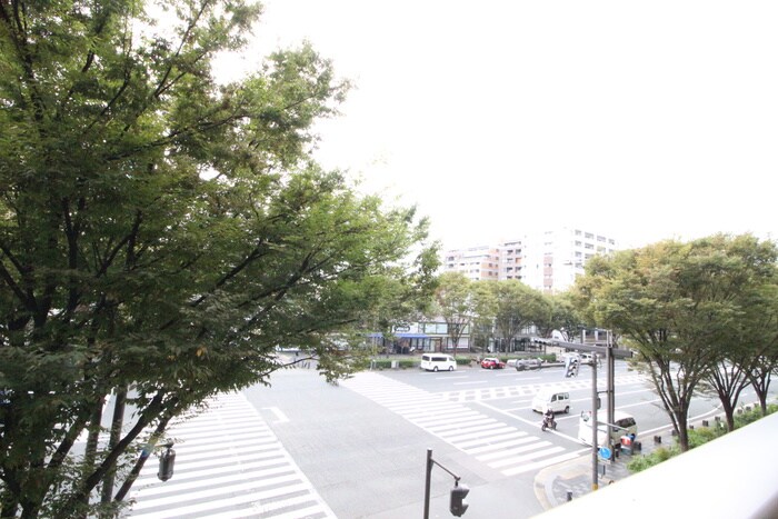 物件内観写真15　(室内からの展望)