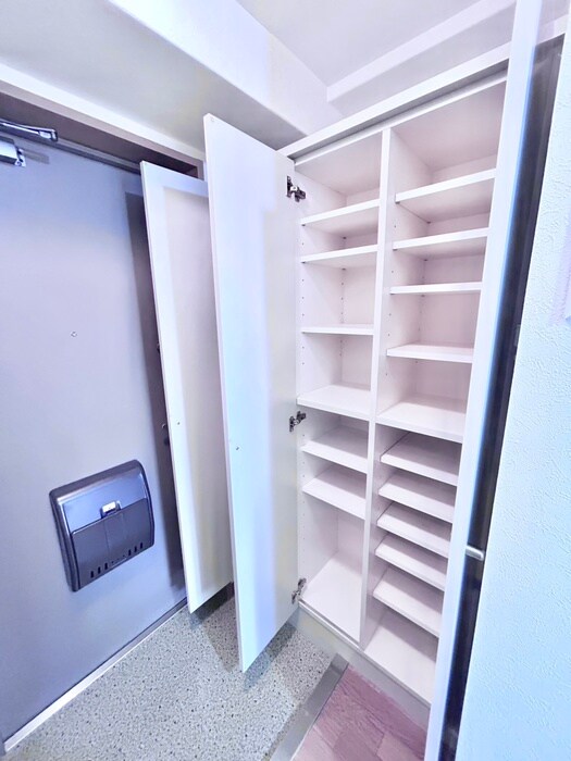 物件内観写真17　(靴箱)