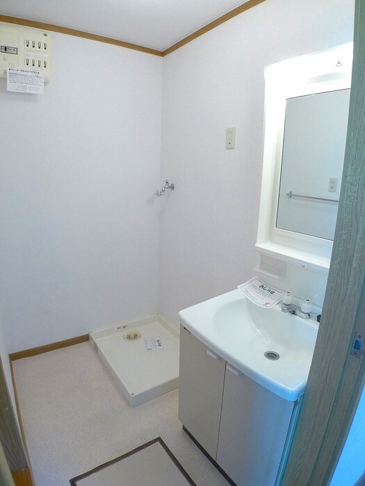 物件内観写真8　(洗面)