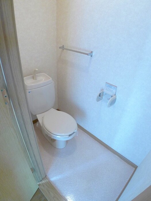 物件内観写真17　(トイレ)