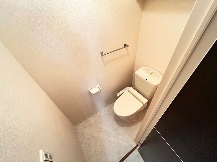 物件内観写真11　(トイレ)