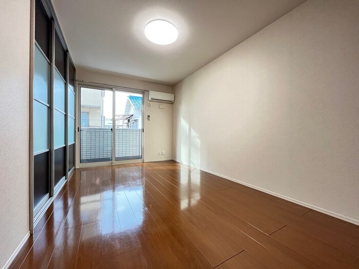 物件内観写真18　(居室)