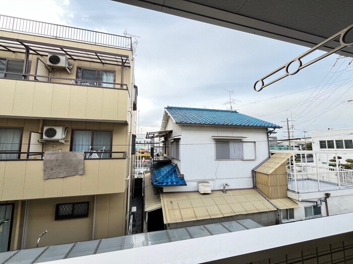 物件内観写真22　(室内からの展望)