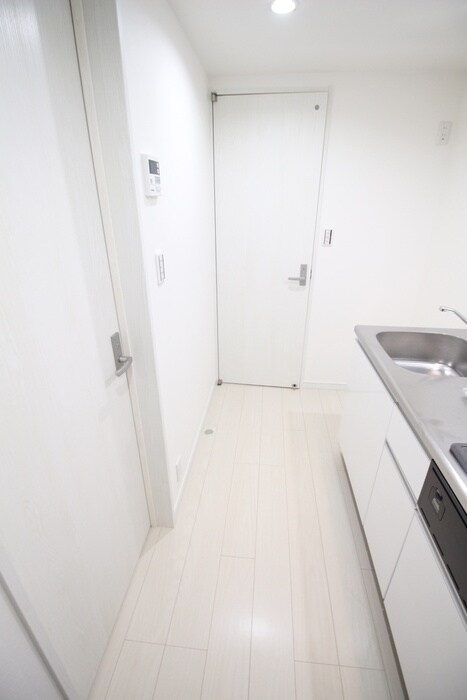 物件内観写真14　(廊下)