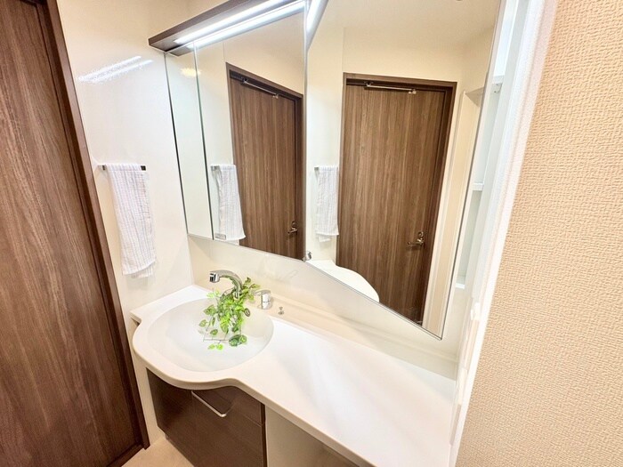 物件内観写真12　(洗面)