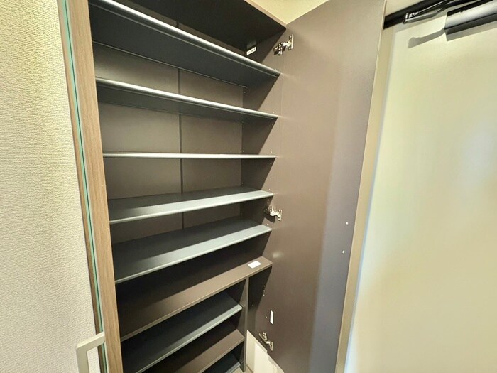 物件内観写真14　(靴箱)