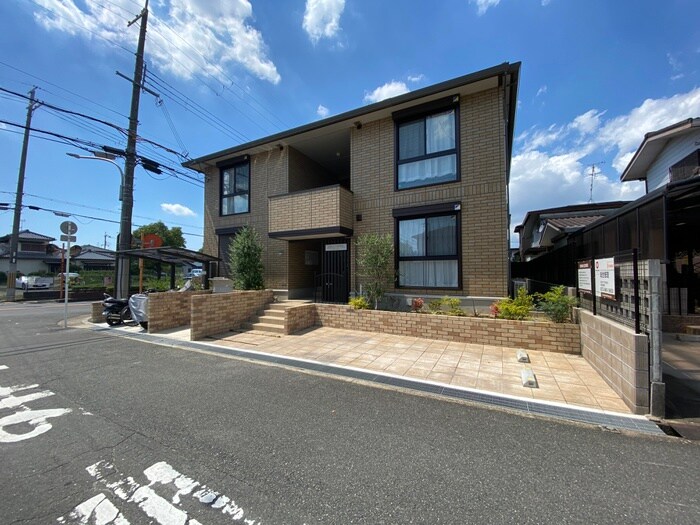 物件外観写真1　(外観写真)