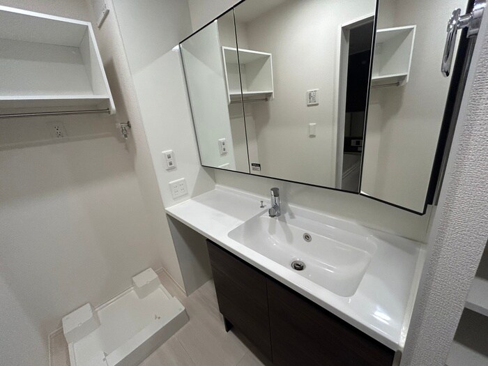 物件内観写真11　(洗面)