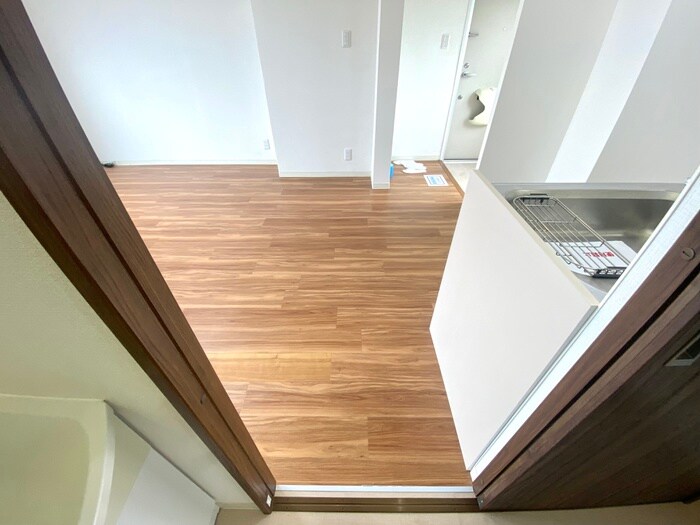 物件内観写真20　(廊下)