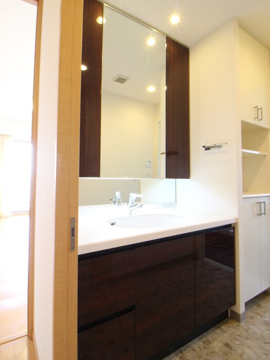 物件内観写真15　(洗面)