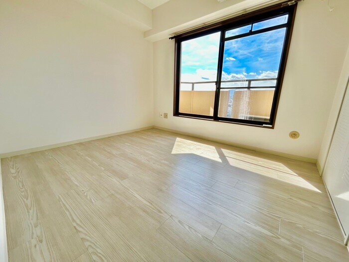 物件内観写真11　(居室)