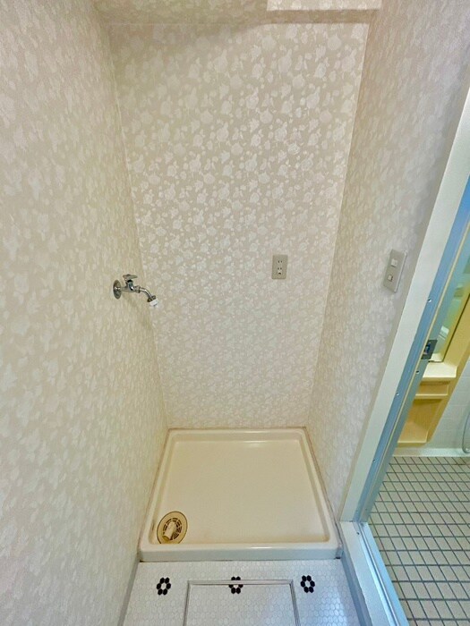 物件内観写真15　(洗濯機置場)