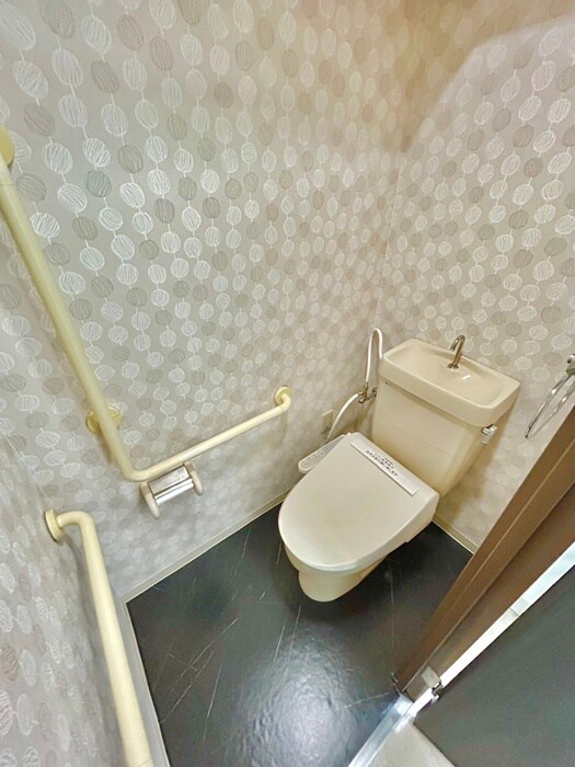 物件内観写真15　(トイレ)