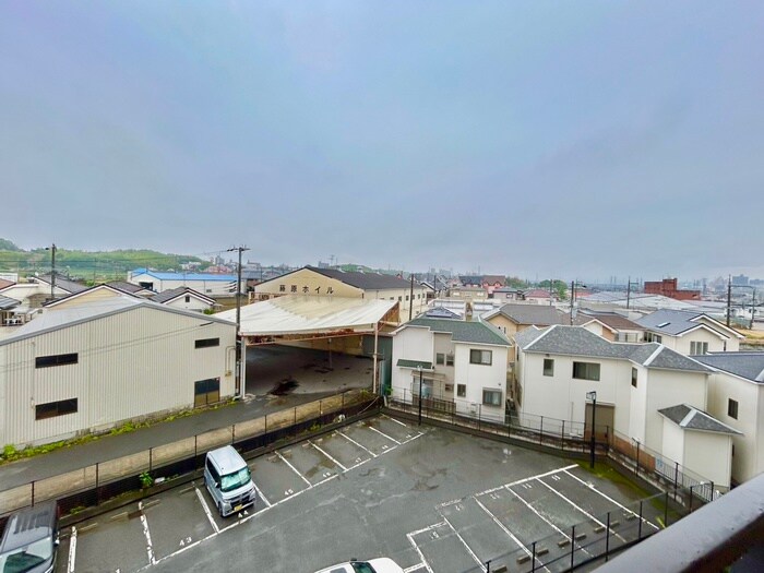 物件内観写真22　(室内からの展望)