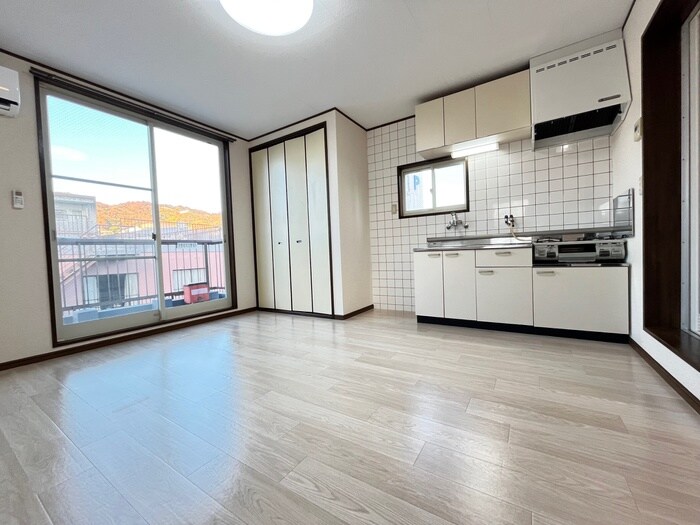 物件内観写真13　(居室)