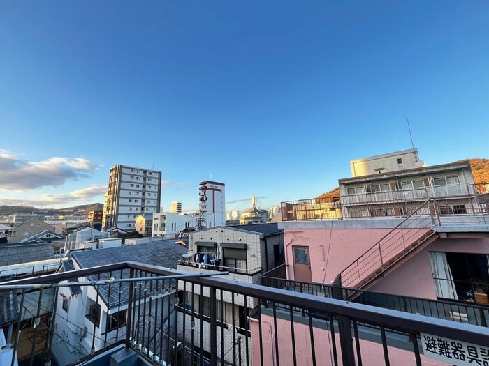 物件内観写真22　(室内からの展望)