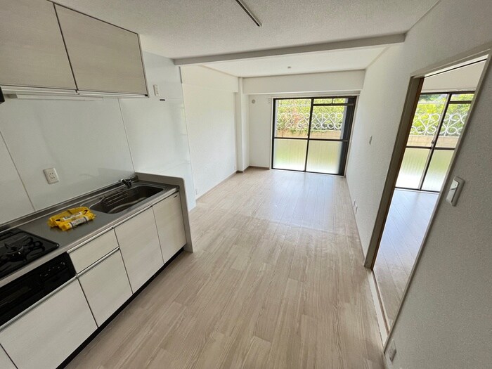 物件内観写真9　(居室)