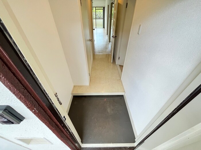物件内観写真17　(廊下)