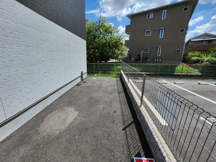 物件外観写真6　(建物設備)