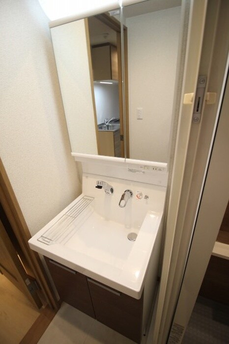 物件内観写真11　(洗面)