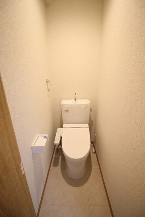 物件内観写真12　(トイレ)