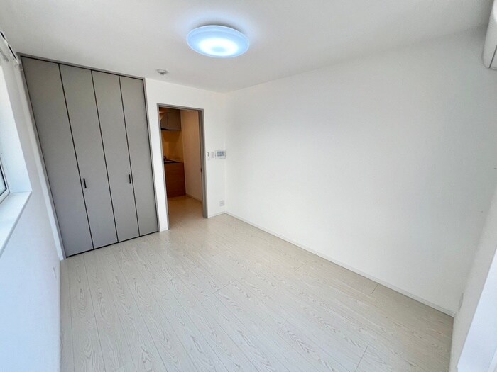 物件内観写真8　(居室)