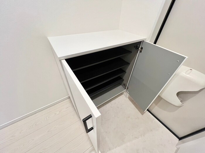 物件内観写真18　(靴箱)