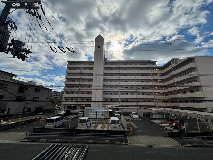 物件内観写真16　(室内からの展望)