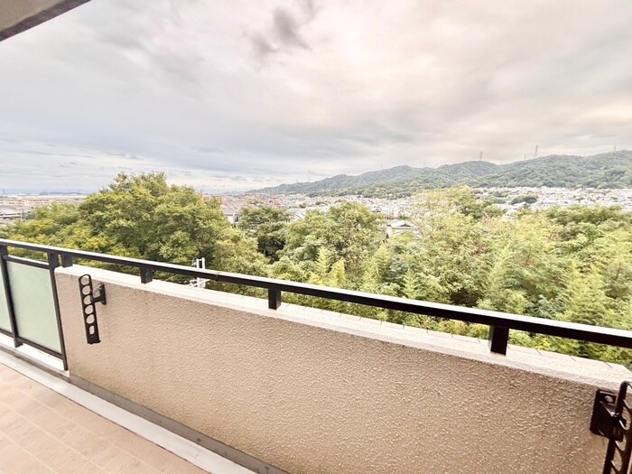 物件内観写真22　(室内からの展望)