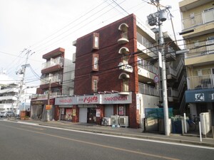 明生ハイツ１号棟外観写真