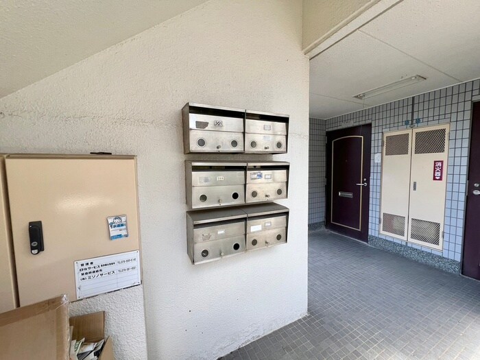 物件外観写真4　(建物設備)