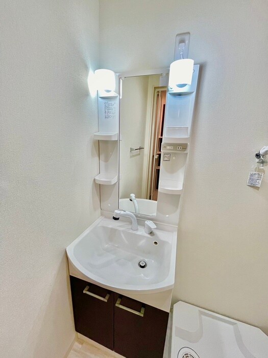 物件内観写真11　(洗面)