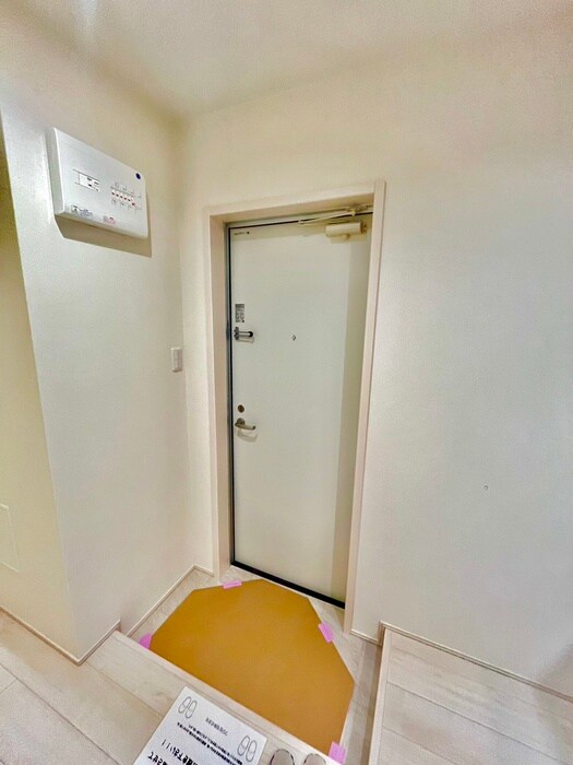 物件内観写真17　(玄関)