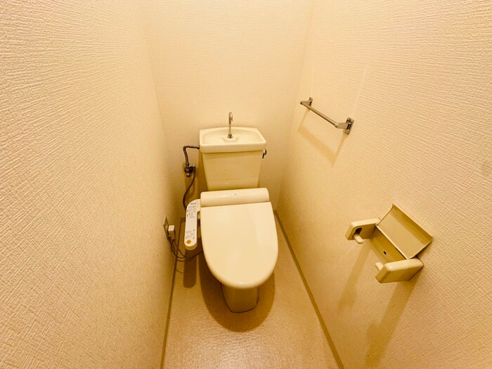 物件内観写真12　(トイレ)